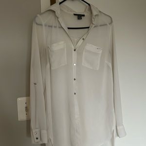 Size 8 white button up top